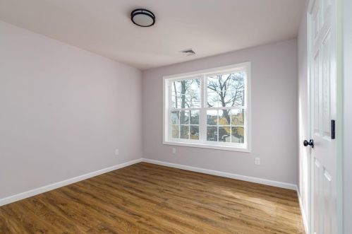 84 Glenham St, Providence RI 02907-1247 exterior