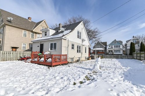 1813 59, Milwaukee WI 53214-5129 exterior