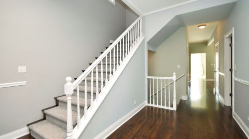 5149 Grace St, Chicago IL 60613-3904 exterior