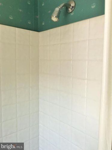 213 Henry St, Pottstown PA 19464-4831 exterior