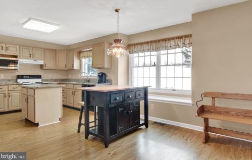 7141 Un Deposit Rd, Hummelstown PA 17036-9213 exterior