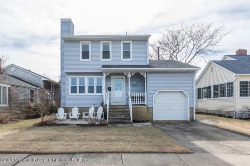 320 Elizabeth Ave, Point Pleasant Beach NJ 08742-4133 exterior