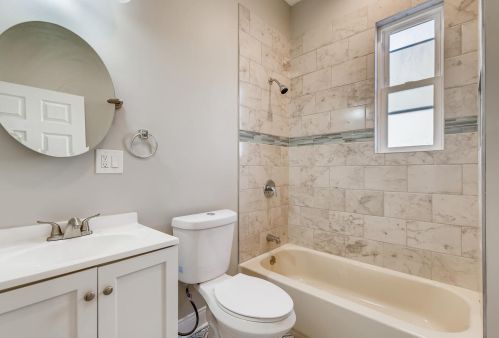 1246 Spaulding Ave, Chicago IL 60623-1713 exterior