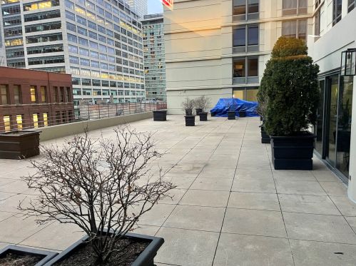 440 Wabash Ave, Chicago IL  60605-1209 exterior