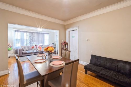 7408 Yates Blvd, Chicago IL  60649-3316 exterior