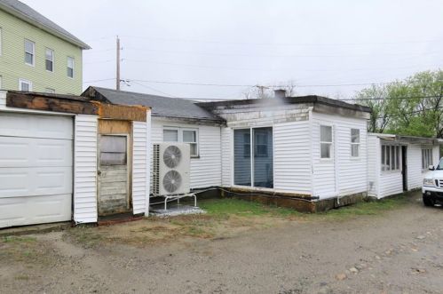 331 High St, Woonsocket, RI 02895-2913