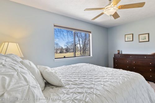 5874 Okemos Rd, Haslett MI 48840-9562 exterior