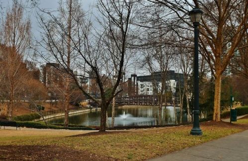 400 17th St, Atlanta GA 30363-1045 exterior