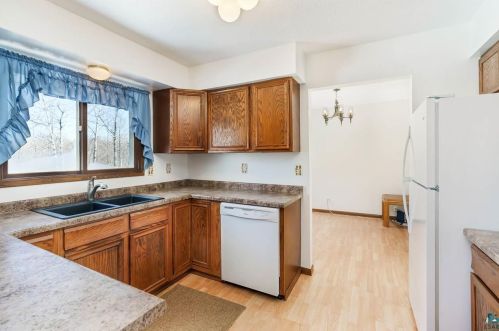 4759 Anderson Rd, Duluth MN 55811-1702 exterior