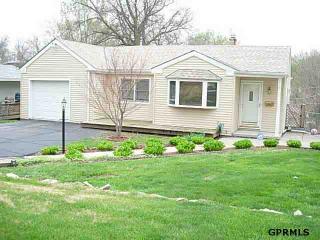 6337 Hamilton St, Omaha, NE 68132-1229