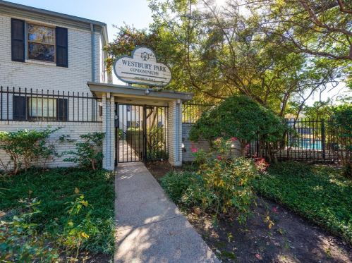 4924 Hall St, Dallas, TX 75235-8812