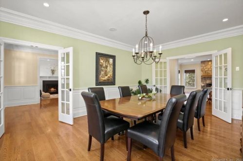 163 Branchville Rd, Ridgefield CT 06877-5116 exterior