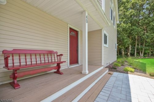 40 Camden Pl, West Milford Lakes NJ  07480-1106 exterior