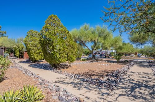 482 Paseo Pena, Green Valley AZ 85614-7065 exterior