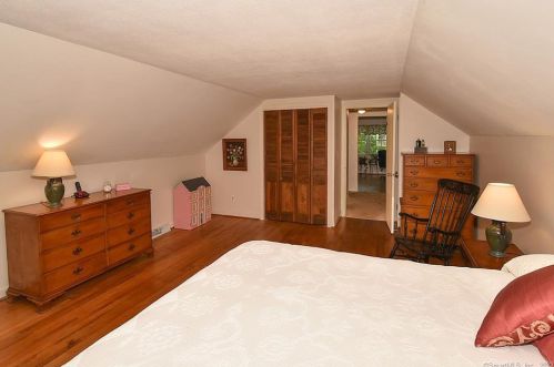 16 Irene Dr, Vernon CT 06066-4622 exterior