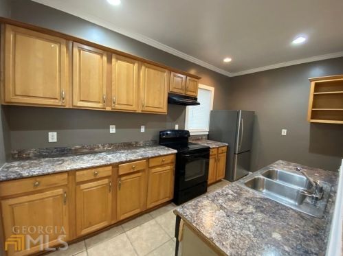 251 Holly Rd, Atlanta GA  30314-2001 exterior