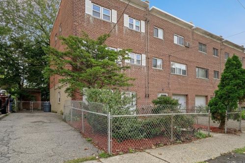 31 Rochelle Ter, Mount Vernon, NY 10550-1127