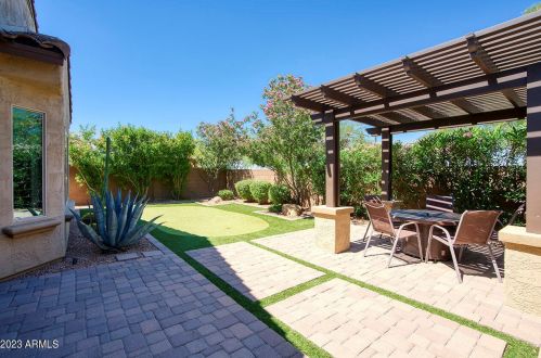 33044 26th Ln, Phoenix AZ  85085-8915 exterior