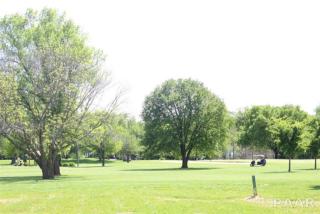 10 Winged Foot Dr, Pekin, IL 61554-2659