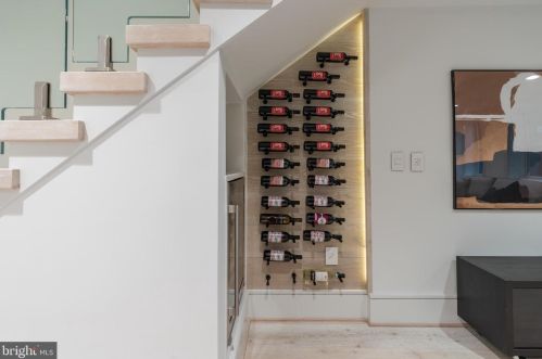 1604 13th St, Washington DC 20009-4303 exterior