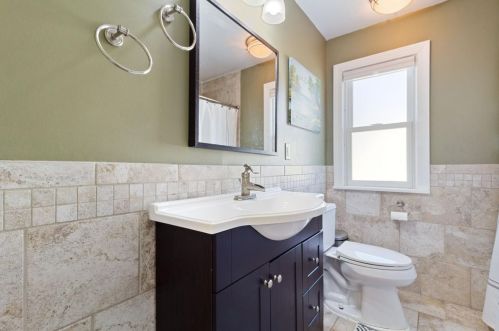 1697 Chatsworth, Saint Paul MN 55113-6536 exterior