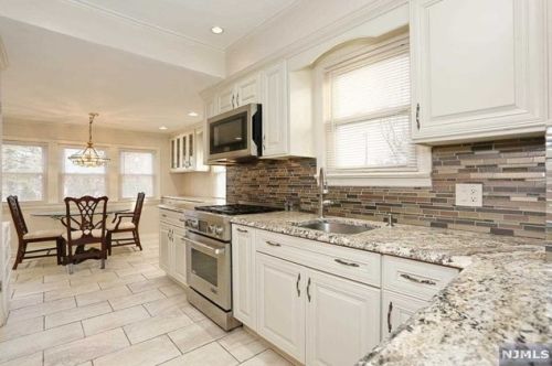 156 Davies Ave, Dumont, NJ 07628-2518