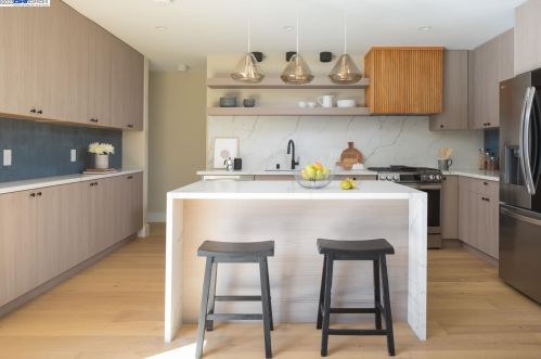 1422 Cornell Ave, Berkeley, CA 94702-1002