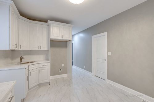 3048 80th St, Chicago IL  60617-1437 exterior