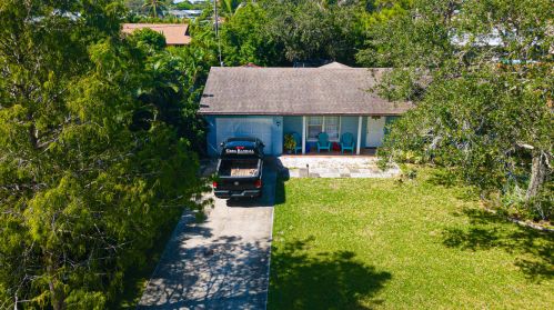 1248 Ladner St, Fort Pierce FL  34983-2571 exterior