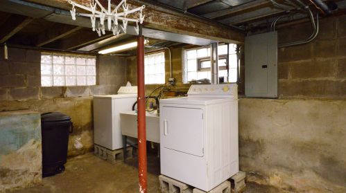 5852 Leland Ave, Chicago IL 60706-4821 exterior