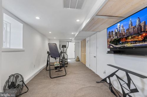 529 56th St, Philadelphia PA  19143-1925 exterior