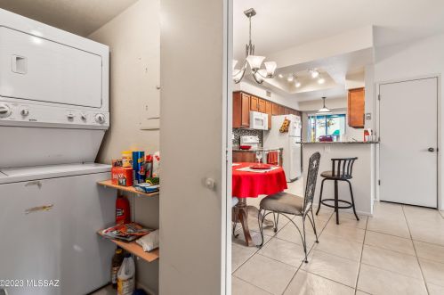 7957 Colette Cir, Tucson AZ  85710-2488 exterior