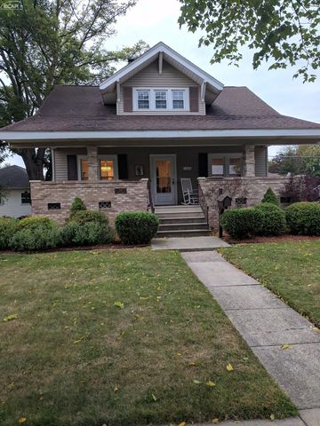 213 Division St, Vassar, MI 48768-1209