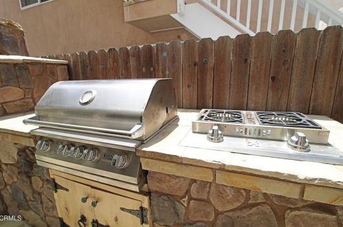 3715 Sunset Ln, Oxnard CA 93035-4133 exterior