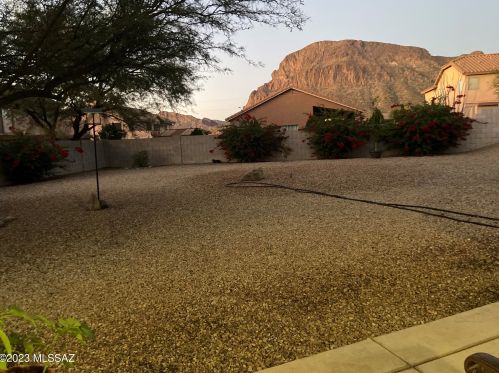 4434 Paseo Don Rolando, Tucson AZ  85746-8465 exterior