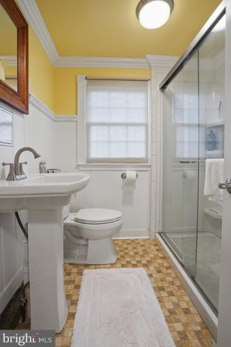 2071 Sunnyside Ave, Pottstown PA 19464-3026 exterior