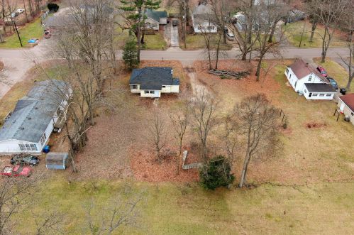 306 Sherman St, Allegan MI  49010-1066 exterior