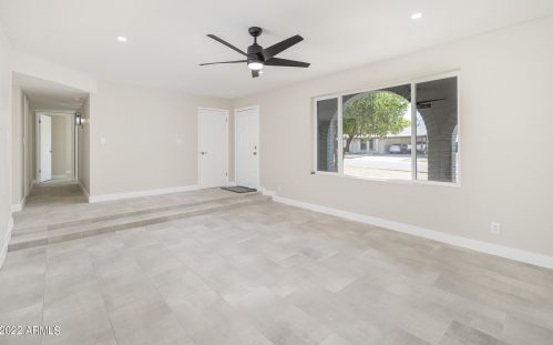 3824 Carol Ave, Phoenix AZ 85021-2091 exterior