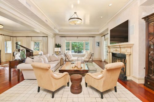 200 Byram Shr Rd, Greenwich CT 06830-6928 exterior