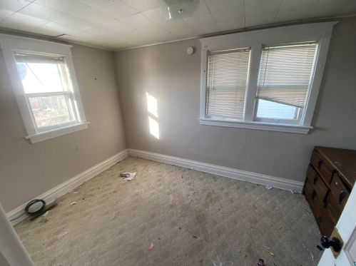 823 11 Ave, Duluth MN 55805-1616 exterior