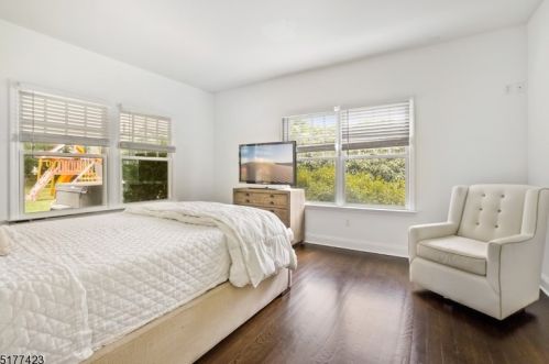 62 Dale Dr, Chatham Township NJ  07928-1639 exterior