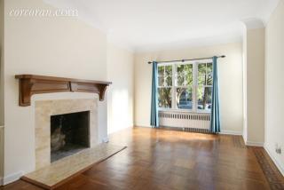 592 3rd St, Brooklyn NY  11218-4910 exterior