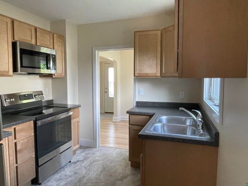 5124 Wyoming St, Duluth MN 55804-1261 exterior