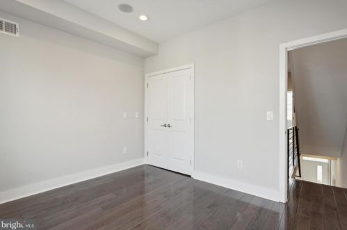 2624 Collins St, Philadelphia PA 19134-3709 exterior