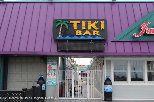 309 Hawthorne Ave, Point Pleasant Beach NJ 08742-2540 exterior