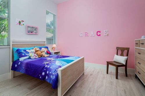 7594 Cordoba Cir, Naples FL 34109-7118 exterior