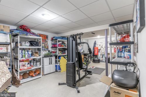 1121 Sunwood Ln, Lancaster PA  17601-7104 exterior