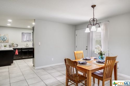 572 Hillside Dr, Spring Branch TX 78070-3808 exterior