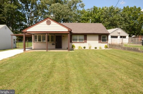 60 Lanning St, Trenton, NJ 08618-1541