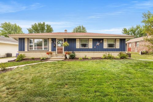 3711 93rd St, Milwaukee, WI 53228-1615